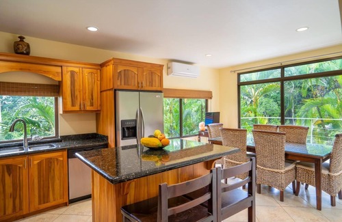Parrita House | VISTA VERDE HOUSE W/POOL & WIFI