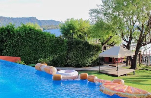 Coatepeque Villa | Vista Verde Suite, Villa Noelia, beautiful house on Lake Coatepeque.