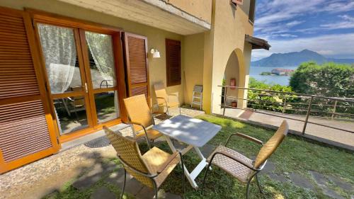 Carciano Apartment | VistaBellaBorromeoFlat