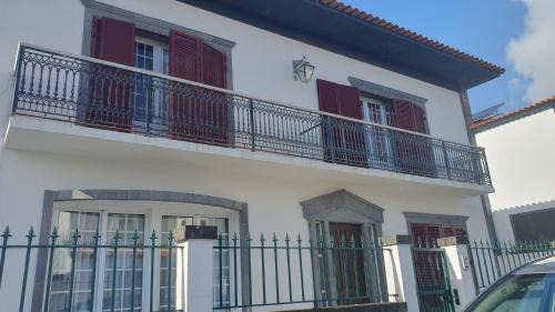 Ponta Delgada House | Vitorino de Nemesio Guesthouse
