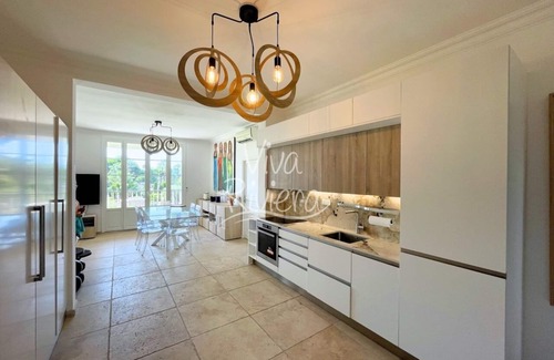 Pointe Croisette Apartment | Viva Riviera 4 Bedrooms 3 Bathrooms Croisette