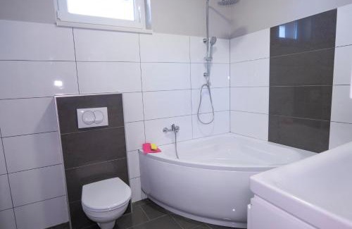 Ordacsehi Apartment | Vivien vendégház 2