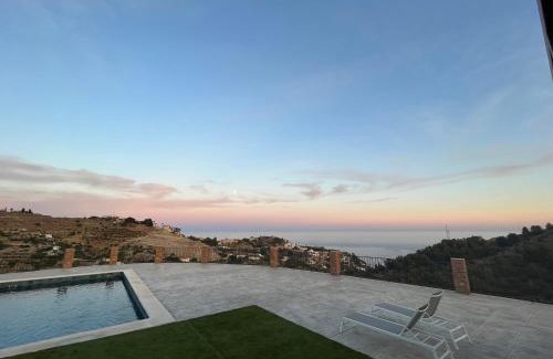 Almunecar House | Vivienda en Granada, Cortijo Balcón Cotobro, Almuñécar, Casa con piscina y vistas increíbles