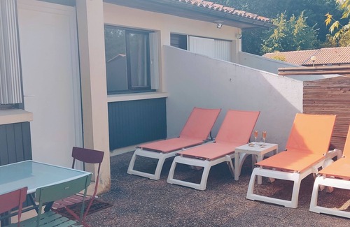 Aureilhan Apartment | VK Lake Vous Offre un Accès Direct à la Forêt Proche du lac et 10 min de L'océan