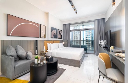 Downtown Dubai Apartment | VOGUE MAG318 Downtown Dubai Skyline View with Steps from Burj Khalifa and Dubai Mall