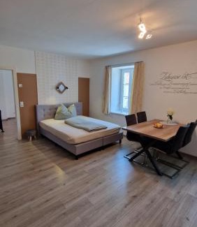 Ebersdorf Apartment | Voll ausgestattet, Nähe Heiltherme Bad Waltersdorf