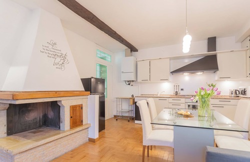 Como City Centre Apartment | Volta Apartment by Rent all Como