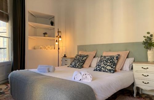 Zaragoza Old Town Apartment | VTZ El Balcón a la Basílica V - vistas inmejorables a la Basílica del Pilar!