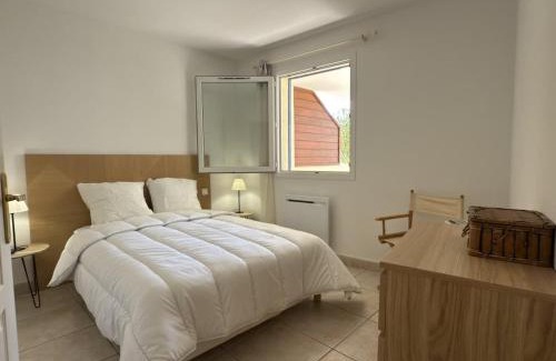 Valras-Plage Apartment | Vue piscine Appartement sympa