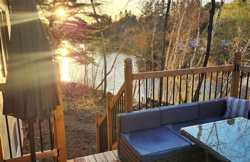 Rawdon Ski Chalet | Vue sur Lac Spa Billard Wifi Smart TV 5 Chambres Lits King Cuisine+