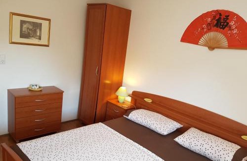 Kastel Stari Apartment | Vukovarska Rose