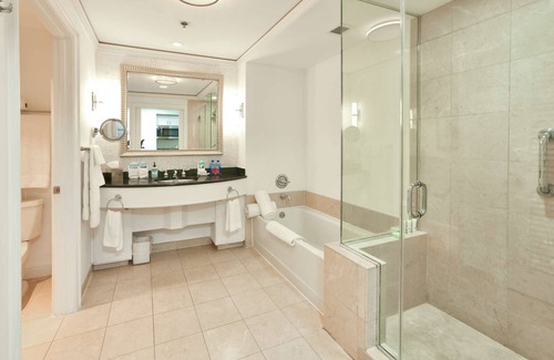 Key Biscayne Condo | W Hotel SOUTH BEACH 1B RESIDENCE w/OCEAN VIEW - 909