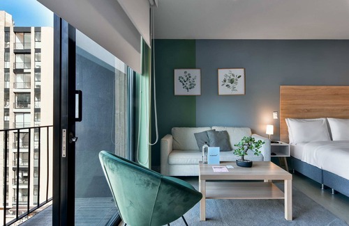 Zona Rosa Apartment | w Radiant Loft w Balcony in El Nogal