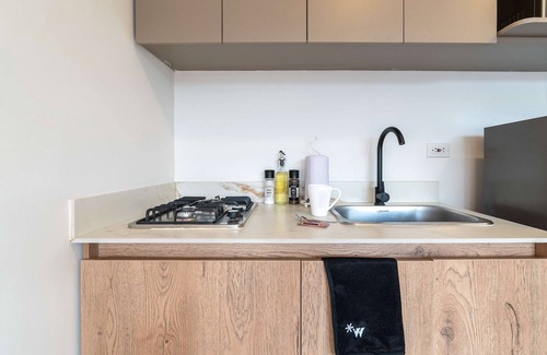 La America Apartment | w Radiant Loft w Modern Deco in Laureles