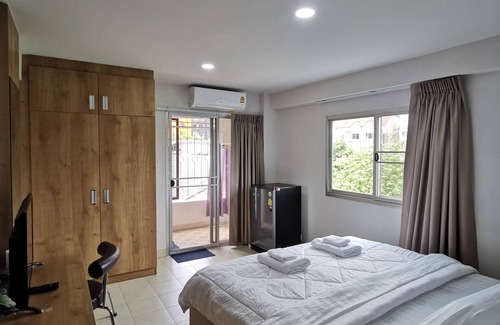 Khlong Chaokhunsing House | W Residents