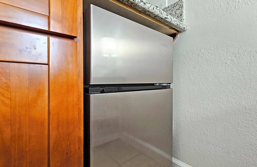 Waikiki Apartment | ⛱ Waikiki Beach Studio w/Lanai & Pool at Waikiki Grand Hotel®