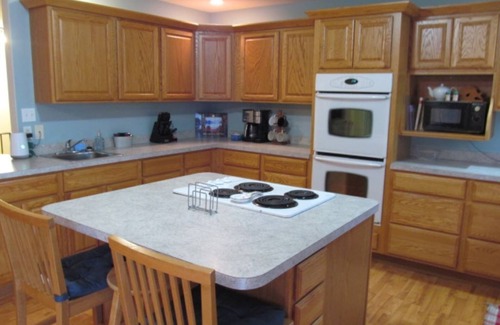 Lost Bridge Village House | Wake & Lake! 6BR Lakefront Home on Beaver Lake