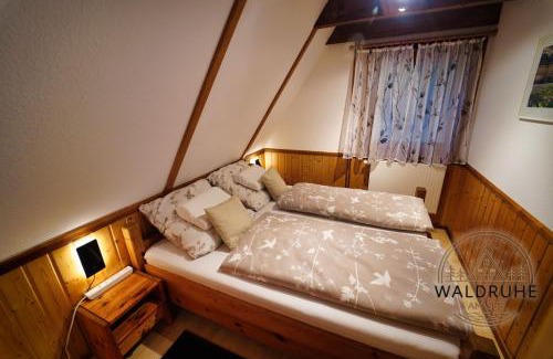 Bad Arolsen House | Waldruhe 37 inkl Bettwäsche und Handtücher, schlüsselloser Self-Check-in