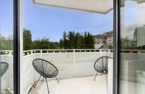 Wola Duchacka Apartment | Walerego Sławka Harmony Apartment by BookingHost