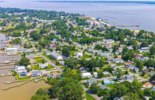 Colonial Beach House | Walk Anywhere on The Point! Cozy Escape with Grill!