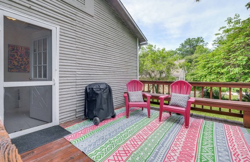 Northwest House | Walk Downtown: Takoma Park Escape w/Large Yard!