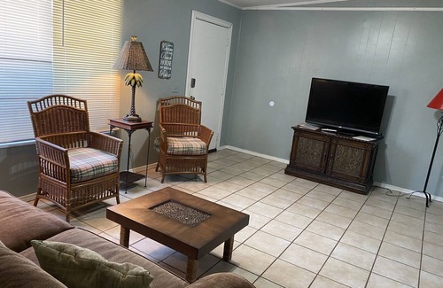Biltmore Beach Cottage | Walk to Beach Budget Friendly Cottage for 7+, Small Pet Reqs Apprvl & Fee