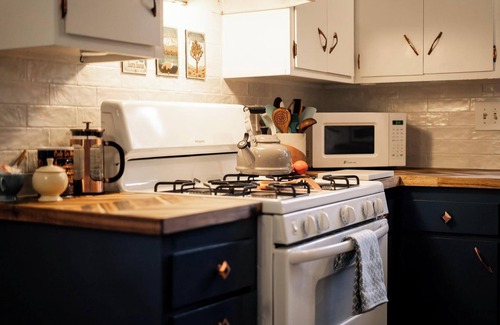Kings Beach House | Walk to Beach! Fireplace, Pets OK! Camp STAR-Lite!