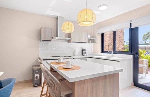 Tuscany Residence Aruba Apartment | Walk to Beach & Ritz Porta Al Sole 13 by Bocobay