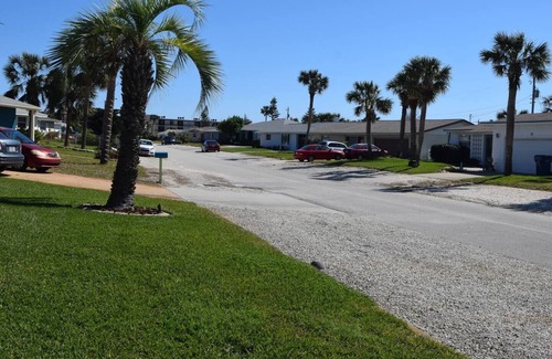 Ocean Breeze Estates House | Walk to Beach; Bikes, Paddleboard; What a deal!