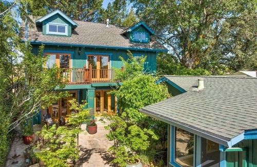 Sebastopol House | Walk to Downtown Sebastopol * Luxe Vacation Studio