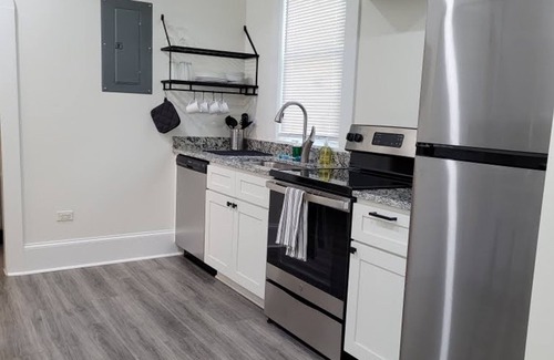 Durham Apartment | Walk to Duke Campus 1 Bedroom in Trinity Park