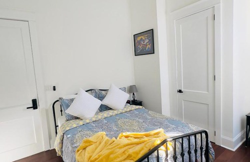 Seventh Ward House | Walk to French Quarter House of Jazz & Blue Suite