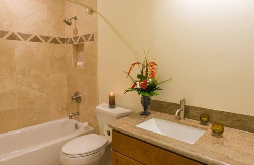 Princeville Condo | *Walk to the Beach and Westin!* | Sleeps 6