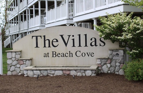 Bethany Beach House | WALK TO THE BEACH from this North Bethany Beach House! Gorgeous Bay View! Pool!