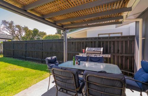 Whangamata House | Walk to the Water - Whangamata Holiday Home