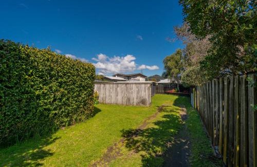Whangamata House | Walk to the Water - Whangamata Holiday Home