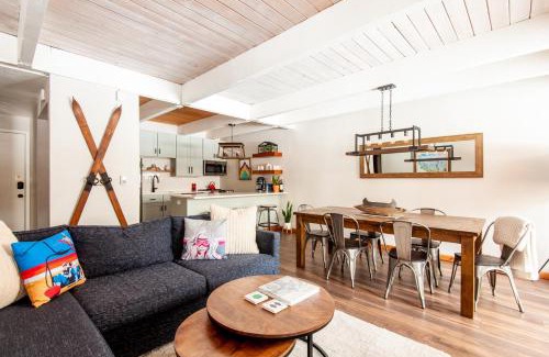 Warrior's Mark House | WALK to Town, Hikes, & Ski Lift! Pool & Hot Tubs!