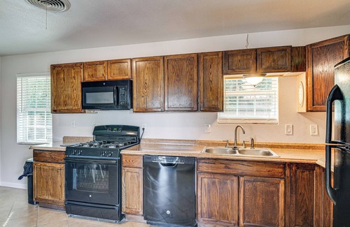 Brenham House | Walk to Town: Home w/Yard in Brenham!