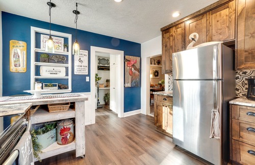 Laramie Cottage | Walk to University: Dtown Laramie Home!