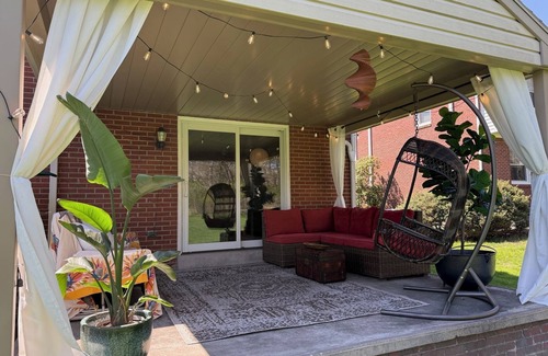 Dark Hollow Woods House | Walk to US OPEN! 4 bedroom house in Oakmont blocks from Oakmont Country Club