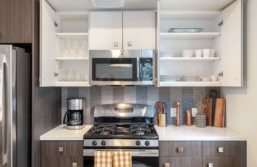 South of Market Apartment | Walkable SoMa 2BR w/Gym + Game Patio near Civic Center by Blueground