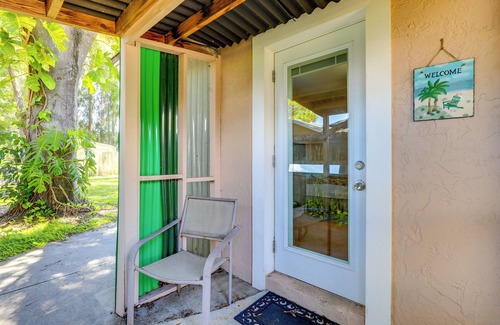 Pinellas Park Apartment | Walkable Studio in Pinellas Park w/Desk & Patio