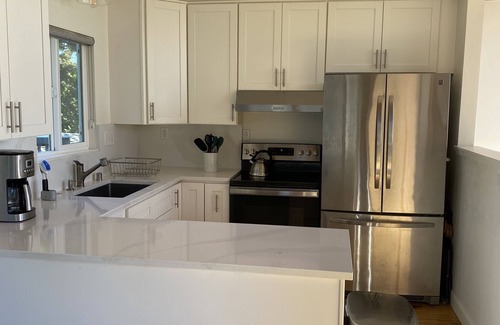 Capitola House | Walking Distance To Beach and Capitola Village 30 Day Rental