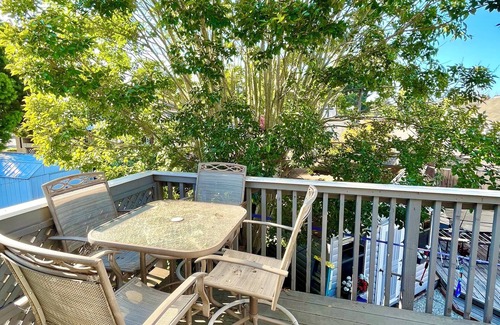 Capitola House | Walking Distance To Beach and Capitola Village 30 Day Rental