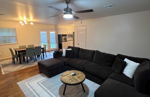 Norman House | Walking distance to the Stadium! Charming 3-bedroom house in lovely Norman