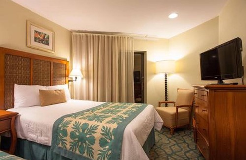 Princeville Resort | Walking Distance to Anini Beach Trailhead, Princeville Park, and Shopping Center