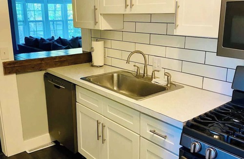 Bellaire House | WalkToTown : Pets, lakes, golf, and bikes nearby!