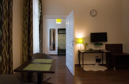 Belvaros - Lipotvaros Apartment | Walton Prime Apartment