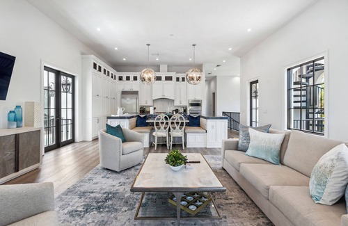 Bay Isle House | Wander Siesta Key sleeps 10, w/pool, 4 Bedrooms
