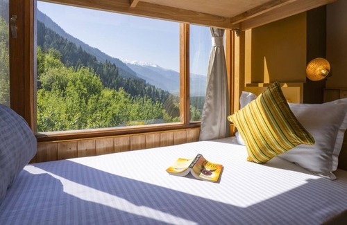 Aleo Bed & Breakfast | WanderCrew